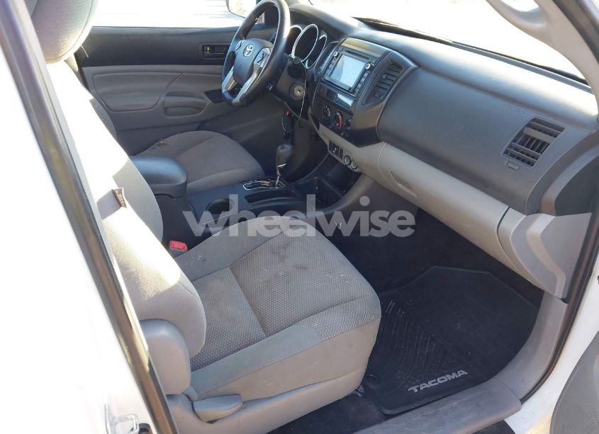 Photo 5 of 2014 Toyota Tacoma PRERUNNER (VIN 5TFTX4GN3EX027242)