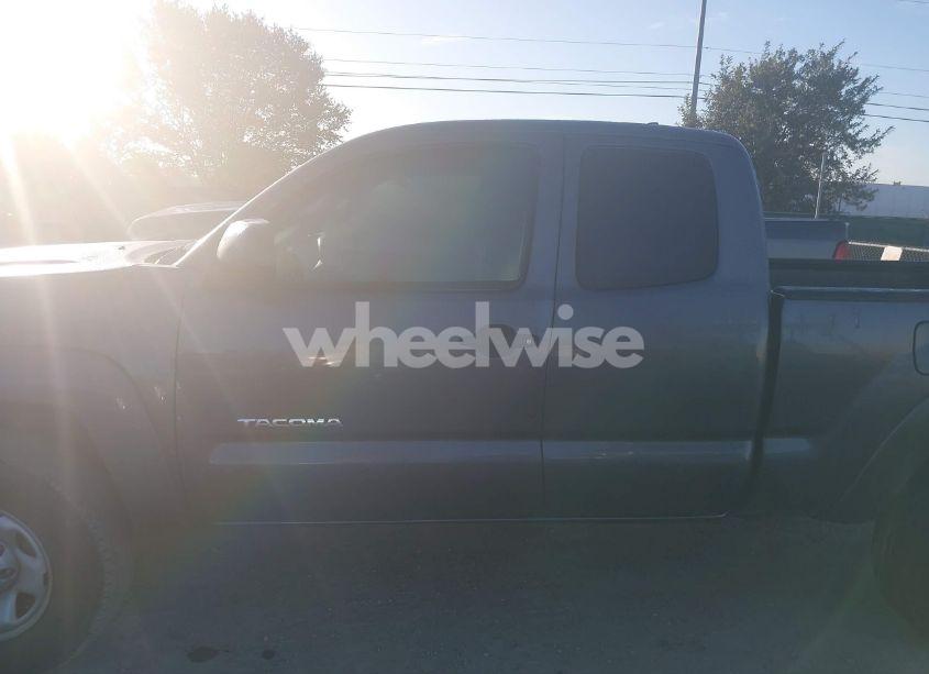 Photo 14 of 2014 Toyota Tacoma PRERUNNER (VIN 5TFTX4GNXEX028257)