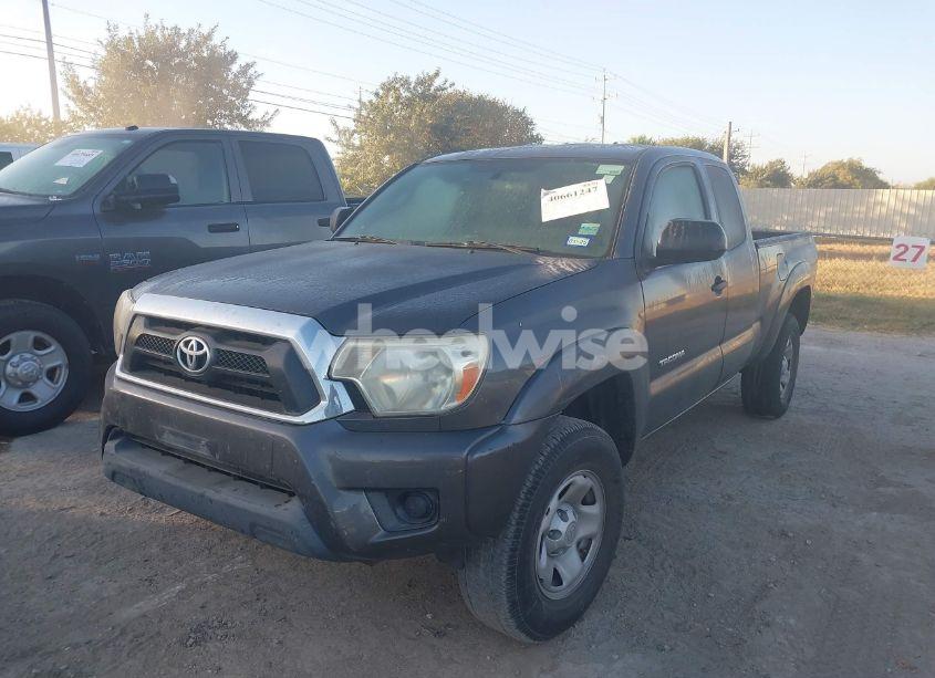 Photo 2 of 2014 Toyota Tacoma PRERUNNER (VIN 5TFTX4GNXEX028257)