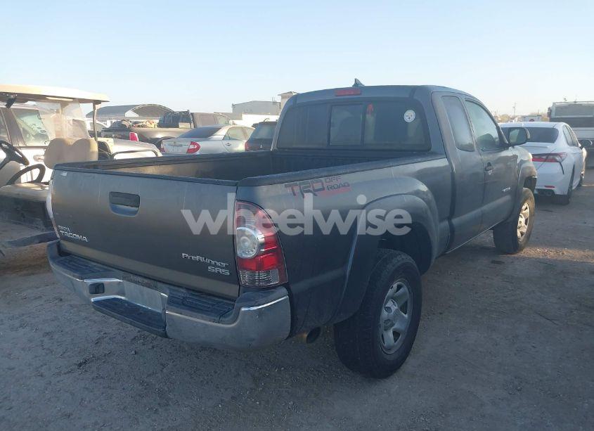 Photo 4 of 2014 Toyota Tacoma PRERUNNER (VIN 5TFTX4GNXEX028257)