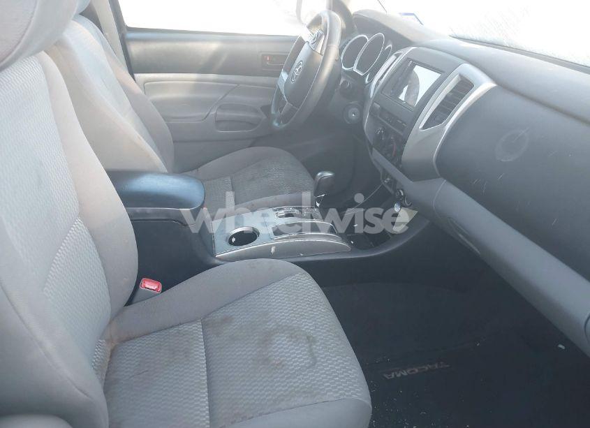 Photo 5 of 2014 Toyota Tacoma PRERUNNER (VIN 5TFTX4GNXEX028257)