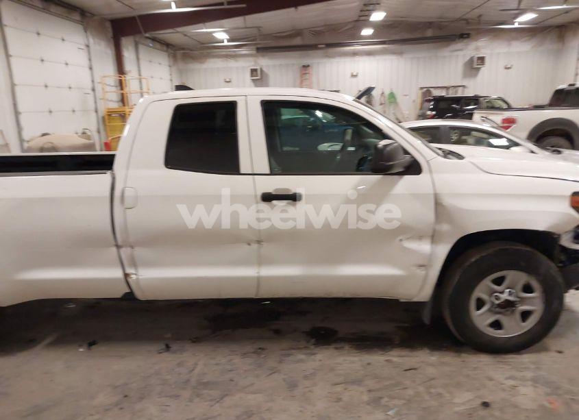 Photo 13 of 2021 Toyota Tundra SR (VIN 5TFTY5F11MX012464)