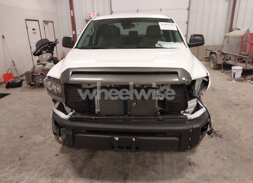 Photo 6 of 2021 Toyota Tundra SR (VIN 5TFTY5F11MX012464)