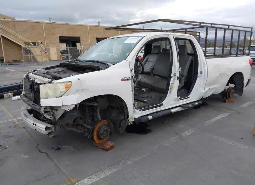 Photo 2 of 2013 Toyota Tundra 2WD TRUCK GRADE 5.7L V8 (A6) (VIN 5TFTY5F13DX007962)