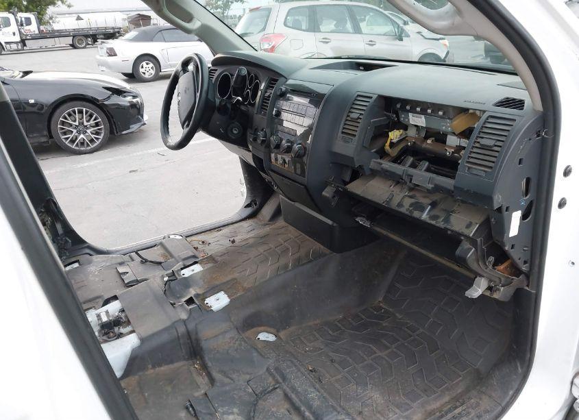 Photo 5 of 2013 Toyota Tundra 2WD TRUCK GRADE 5.7L V8 (A6) (VIN 5TFTY5F13DX007962)