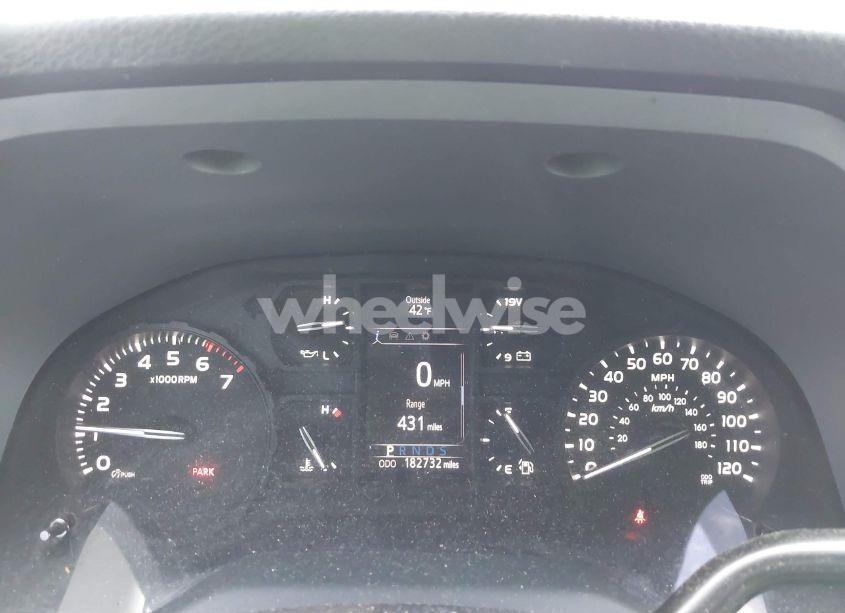 Photo 15 of 2018 Toyota Tundra SR 5.7L V8 (VIN 5TFTY5F17JX009984)