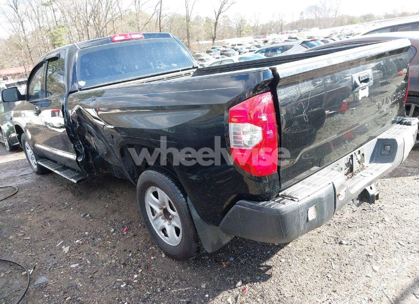 Photo 3 of 2018 Toyota Tundra SR 5.7L V8 (VIN 5TFTY5F17JX009984)