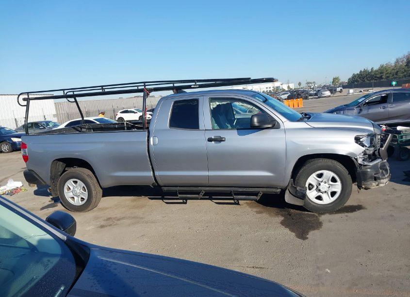 Photo 13 of 2021 Toyota Tundra SR (VIN 5TFTY5F18MX011716)