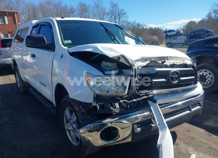 2010 Toyota Tundra GRADE 4.6L V8 (VIN 5TFUM5F10AX015321) main photo