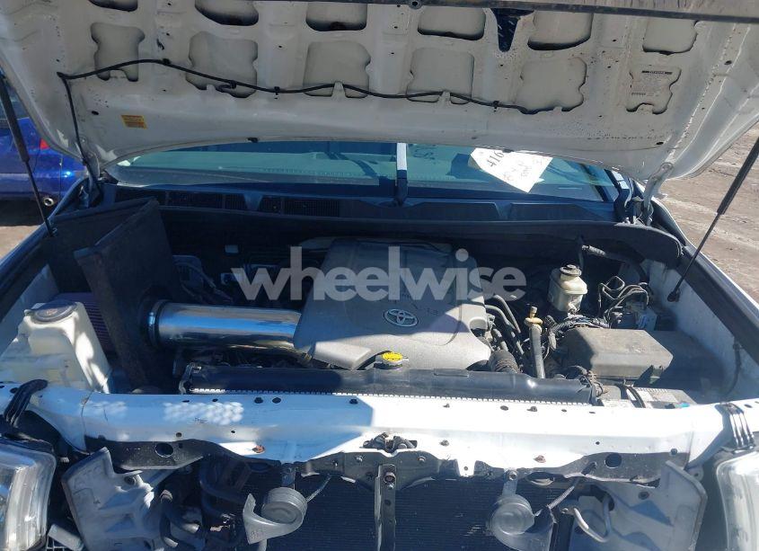 Photo 10 of 2010 Toyota Tundra GRADE 4.6L V8 (VIN 5TFUM5F10AX015321)