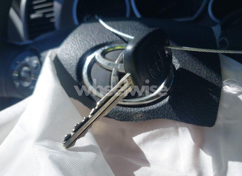 Photo 11 of 2010 Toyota Tundra GRADE 4.6L V8 (VIN 5TFUM5F10AX015321)