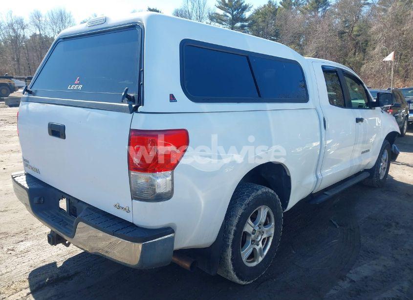Photo 4 of 2010 Toyota Tundra GRADE 4.6L V8 (VIN 5TFUM5F10AX015321)