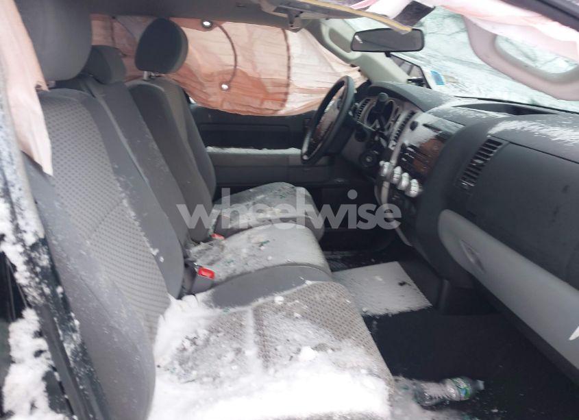 Photo 5 of 2012 Toyota Tundra GRADE 4.6L V8 (VIN 5TFUM5F10CX033031)