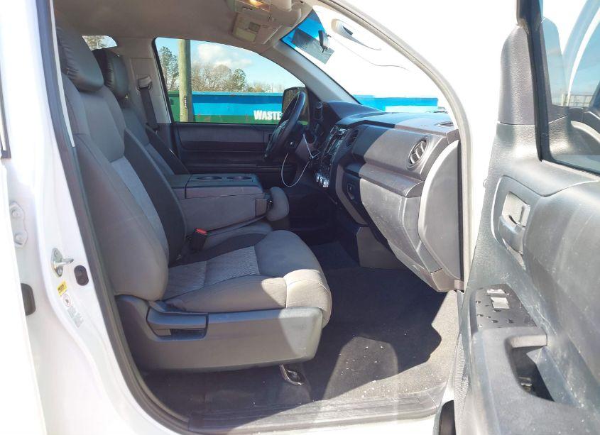 Photo 5 of 2016 Toyota Tundra SR 4.6L V8 (VIN 5TFUM5F10GX068836)