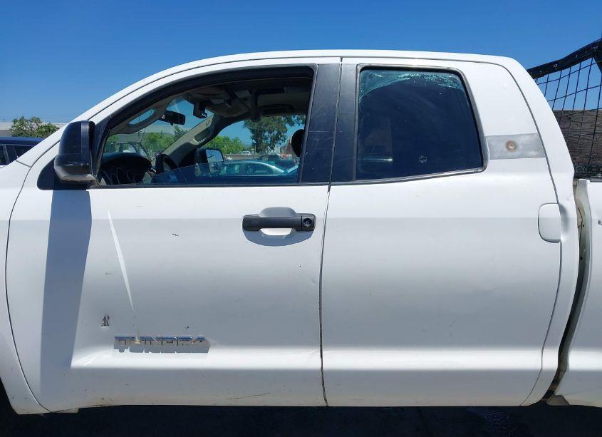 Photo 14 of 2011 Toyota Tundra GRADE 4.6L V8 (VIN 5TFUM5F11BX022280)