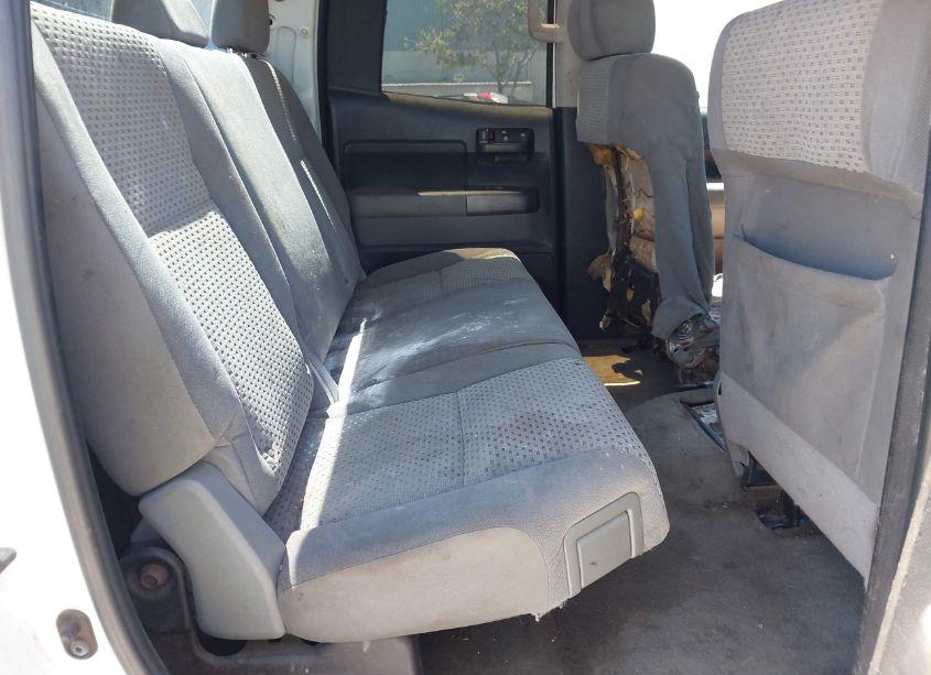 Photo 8 of 2011 Toyota Tundra GRADE 4.6L V8 (VIN 5TFUM5F11BX022280)