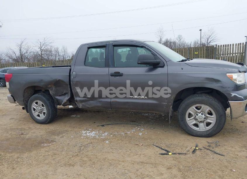 Photo 13 of 2011 Toyota Tundra GRADE 4.6L V8 (VIN 5TFUM5F11BX022568)