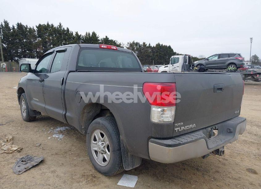 Photo 3 of 2011 Toyota Tundra GRADE 4.6L V8 (VIN 5TFUM5F11BX022568)