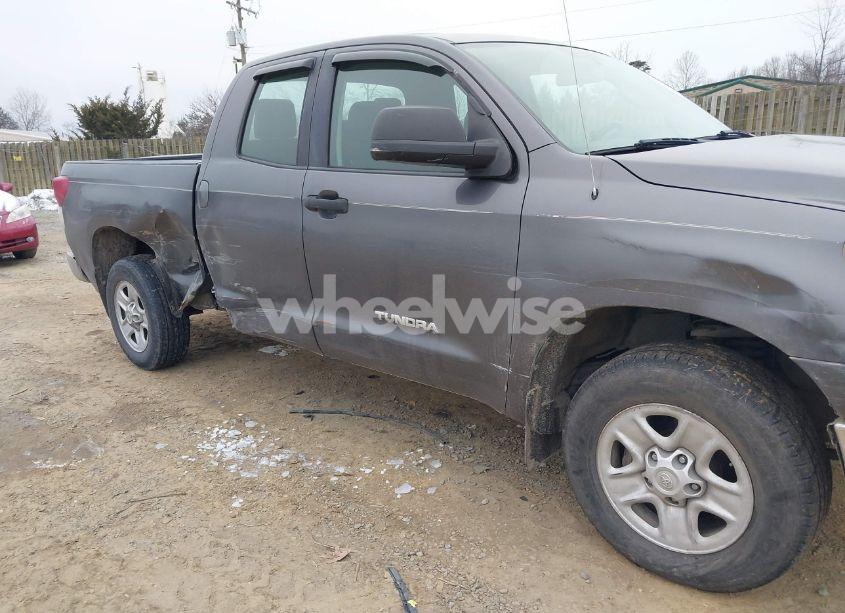 Photo 6 of 2011 Toyota Tundra GRADE 4.6L V8 (VIN 5TFUM5F11BX022568)