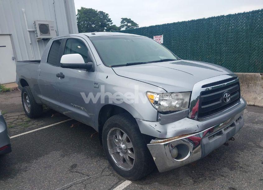 2010 Toyota Tundra GRADE 4.6L V8 (VIN 5TFUM5F12AX003655) main photo