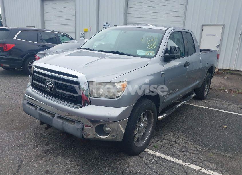 Photo 2 of 2010 Toyota Tundra GRADE 4.6L V8 (VIN 5TFUM5F12AX003655)