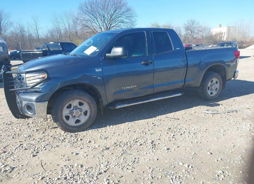Photo 2 of 2010 Toyota Tundra GRADE 4.6L V8 (VIN 5TFUM5F13AX004152)