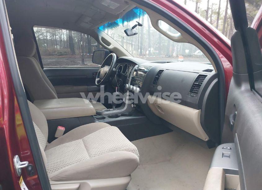 Photo 5 of 2010 Toyota Tundra GRADE 4.6L V8 (VIN 5TFUM5F13AX008637)