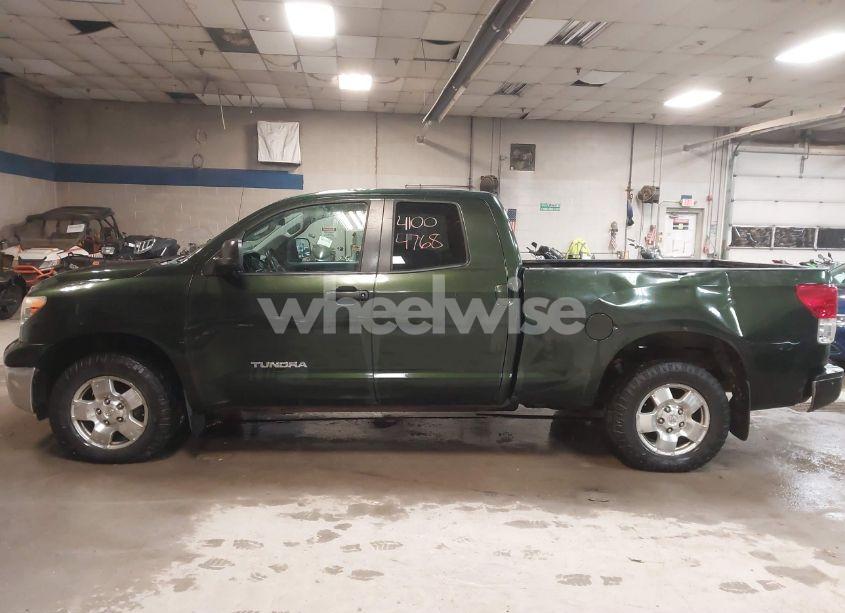 Photo 14 of 2010 Toyota Tundra GRADE 4.6L V8 (VIN 5TFUM5F13AX010940)