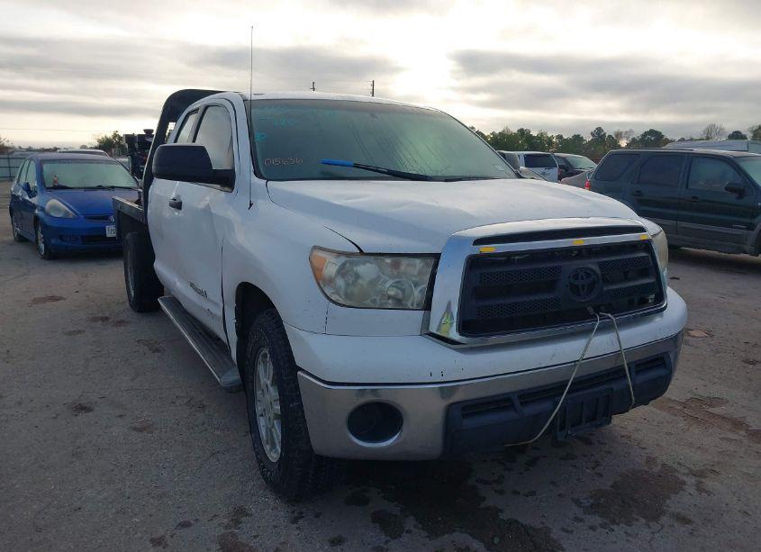 2010 Toyota Tundra GRADE 4.6L V8 (VIN 5TFUM5F13AX015636) main photo
