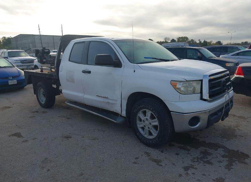 Photo 13 of 2010 Toyota Tundra GRADE 4.6L V8 (VIN 5TFUM5F13AX015636)