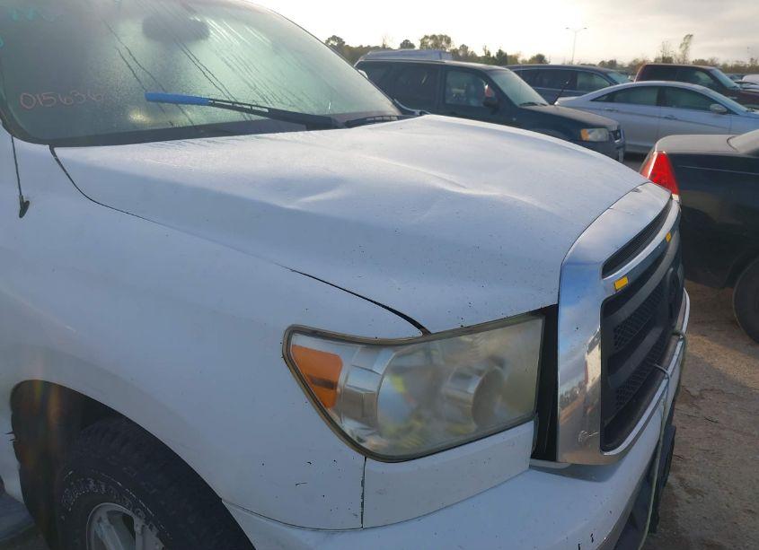 Photo 17 of 2010 Toyota Tundra GRADE 4.6L V8 (VIN 5TFUM5F13AX015636)