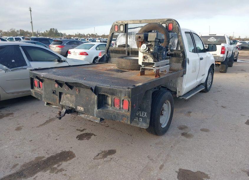 Photo 4 of 2010 Toyota Tundra GRADE 4.6L V8 (VIN 5TFUM5F13AX015636)