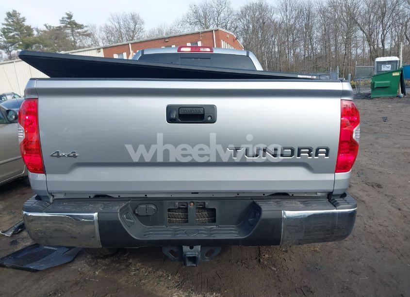 Photo 16 of 2018 Toyota Tundra SR5 4.6L V8 (VIN 5TFUM5F13JX078185)
