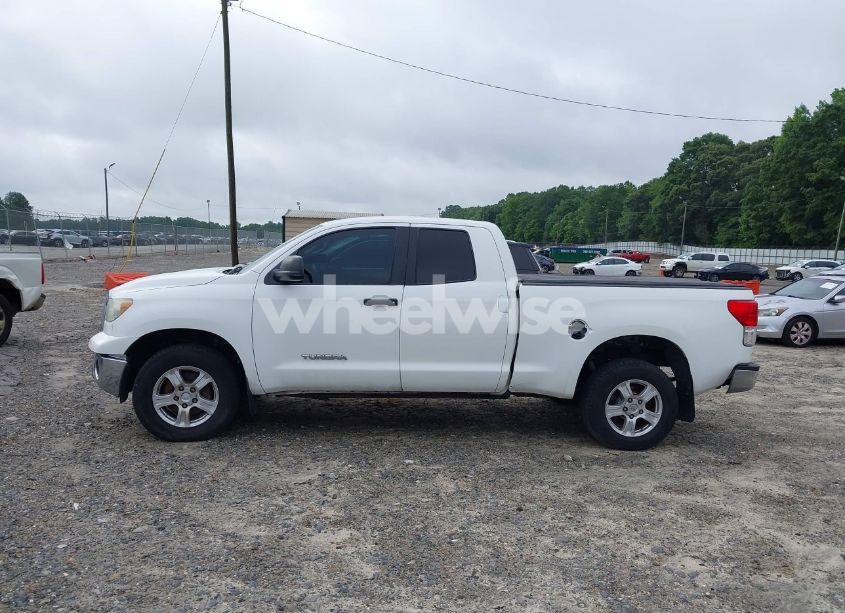 Photo 14 of 2010 Toyota Tundra GRADE 4.6L V8 (VIN 5TFUM5F14AX009280)