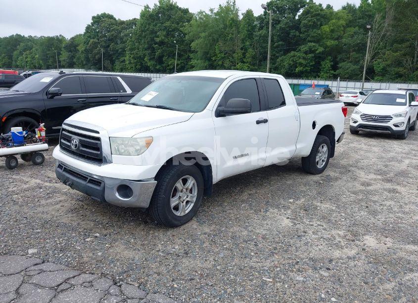 Photo 2 of 2010 Toyota Tundra GRADE 4.6L V8 (VIN 5TFUM5F14AX009280)