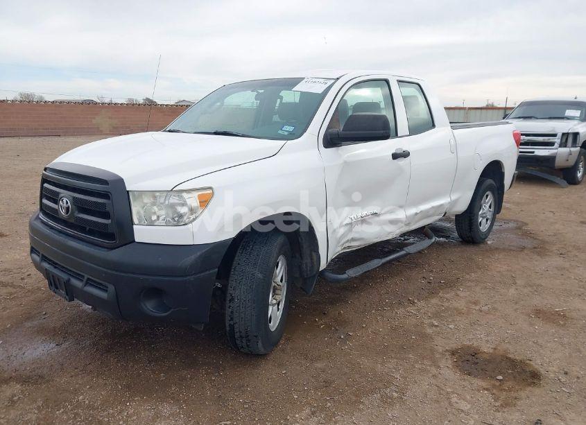 Photo 2 of 2013 Toyota Tundra GRADE 4.6L V8 (VIN 5TFUM5F14DX042204)