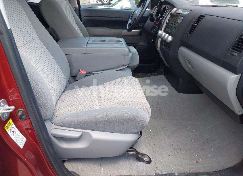 Photo 5 of 2010 Toyota Tundra GRADE 4.6L V8 (VIN 5TFUM5F15AX003701)