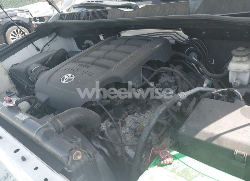 Photo 10 of 2011 Toyota Tundra GRADE 4.6L V8 (VIN 5TFUM5F15BX023822)