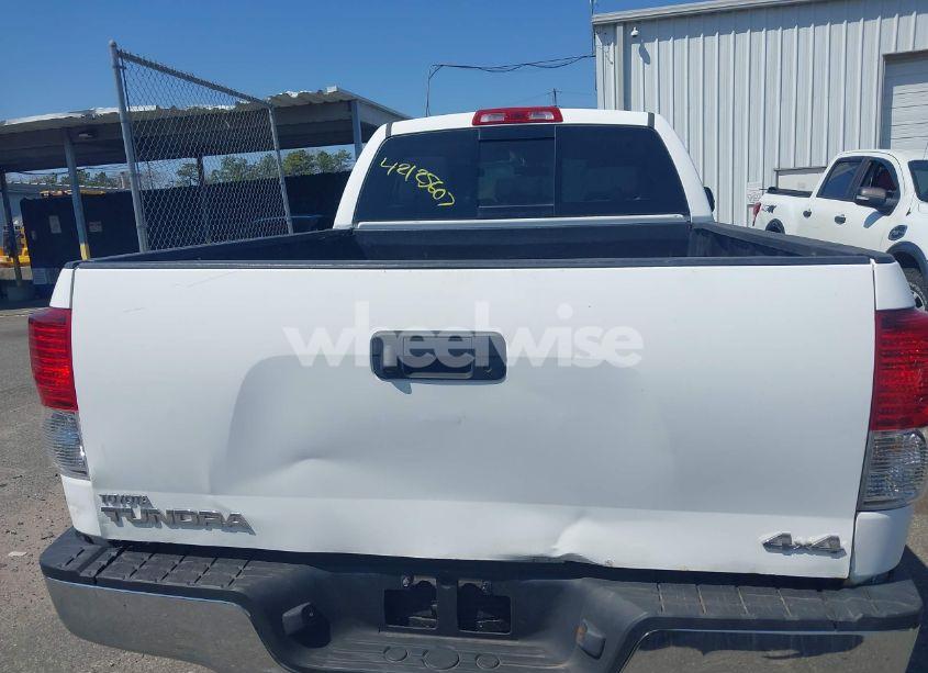 Photo 16 of 2011 Toyota Tundra GRADE 4.6L V8 (VIN 5TFUM5F15BX023822)