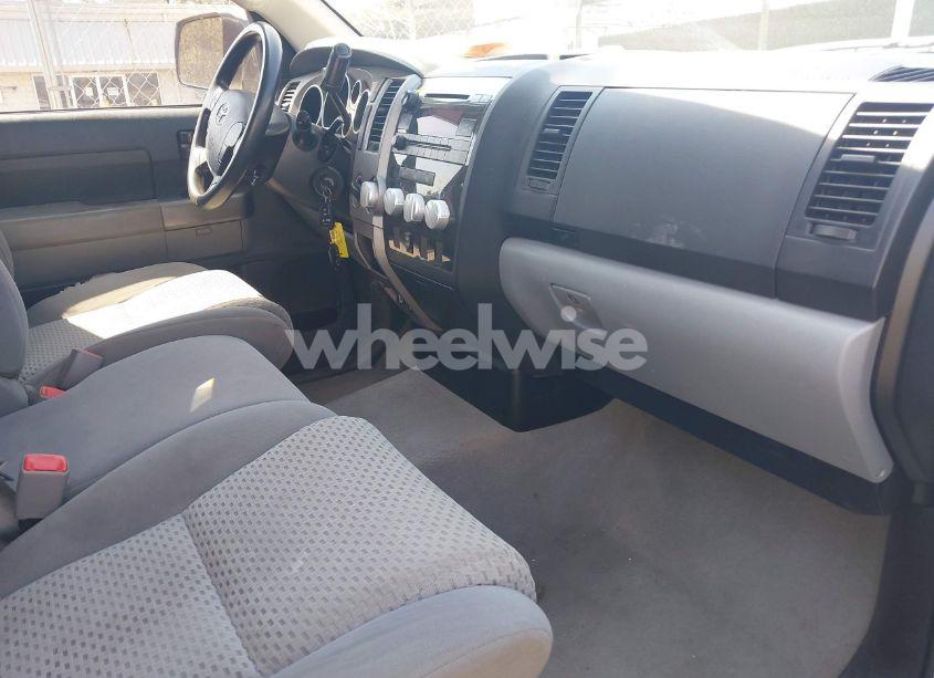 Photo 5 of 2011 Toyota Tundra GRADE 4.6L V8 (VIN 5TFUM5F15BX023822)