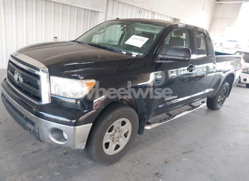 Photo 2 of 2012 Toyota Tundra GRADE 4.6L V8 (VIN 5TFUM5F15CX028195)