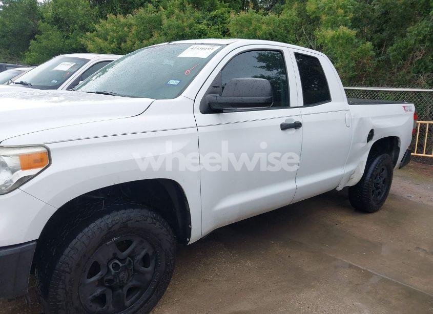 Photo 6 of 2014 Toyota Tundra SR 4.6L V8 (VIN 5TFUM5F15EX056338)