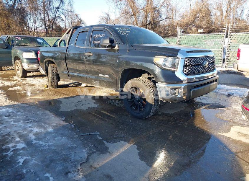 2019 Toyota Tundra SR5 4.6L V8 (VIN 5TFUM5F15KX081414) main photo