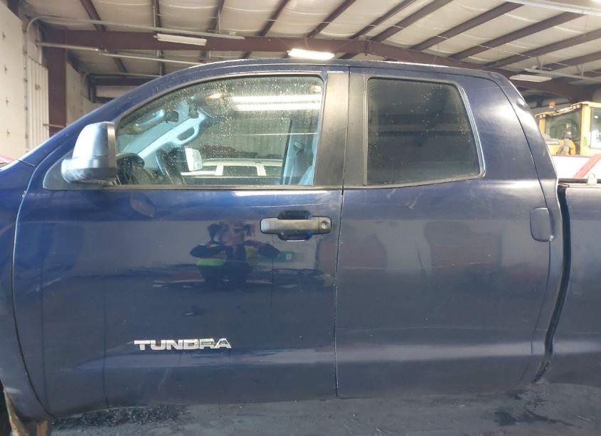 Photo 13 of 2010 Toyota Tundra GRADE 4.6L V8 (VIN 5TFUM5F16AX009779)