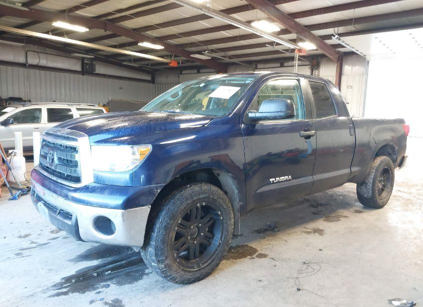 Photo 2 of 2010 Toyota Tundra GRADE 4.6L V8 (VIN 5TFUM5F16AX009779)