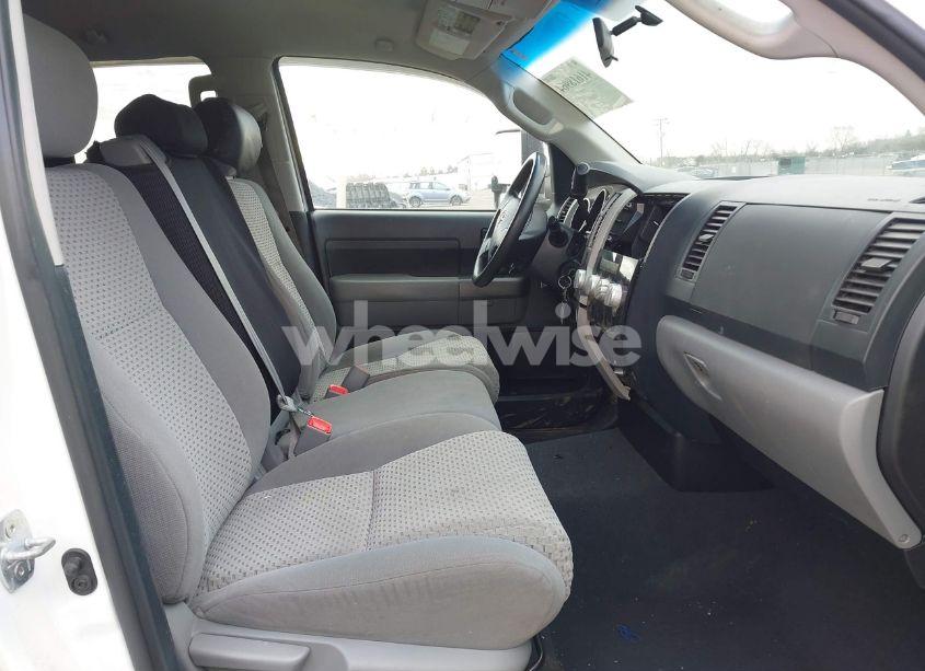 Photo 5 of 2012 Toyota Tundra GRADE 4.6L V8 (VIN 5TFUM5F16CX036743)