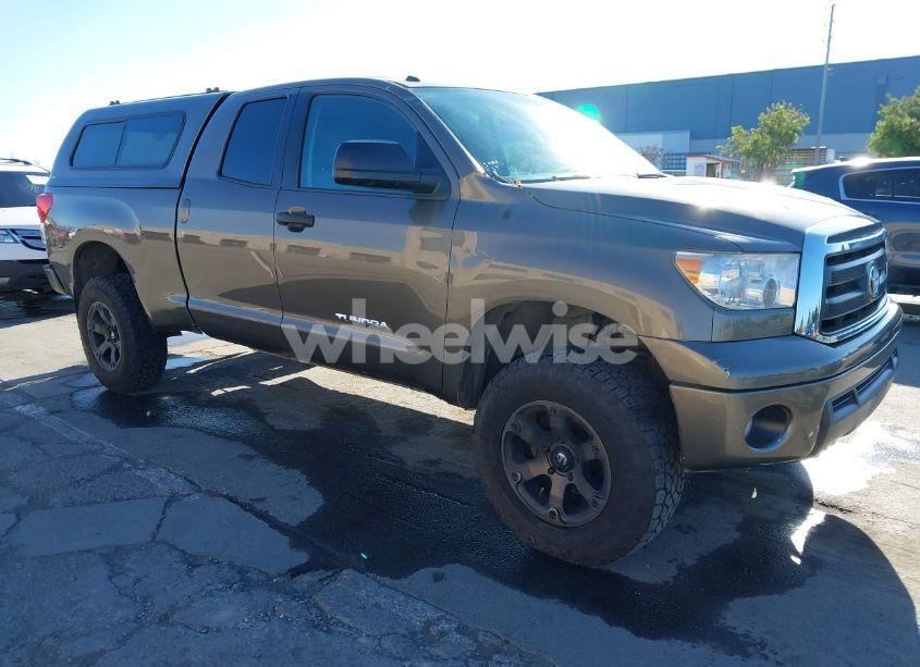 2013 Toyota Tundra GRADE 4.6L V8 (VIN 5TFUM5F16DX047212) main photo