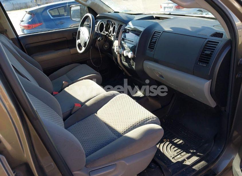 Photo 5 of 2013 Toyota Tundra GRADE 4.6L V8 (VIN 5TFUM5F16DX047212)