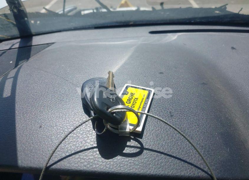 Photo 11 of 2017 Toyota Tundra SR 4.6L V8 (VIN 5TFUM5F16HX074447)