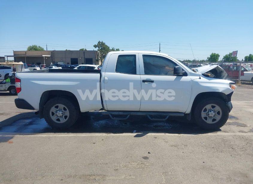 Photo 13 of 2017 Toyota Tundra SR 4.6L V8 (VIN 5TFUM5F16HX074447)